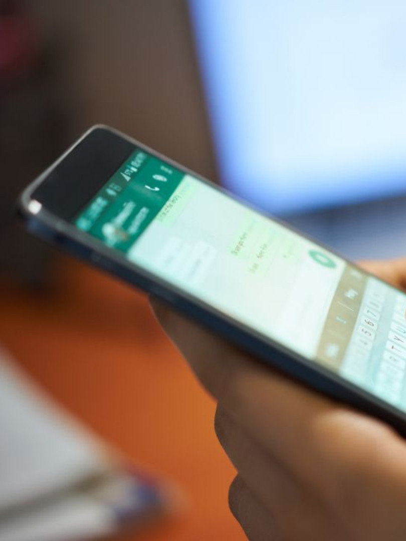 Pescara, truffe via WhatsApp: un arresto e sei denunce. Il meccanismo da cui diffidare